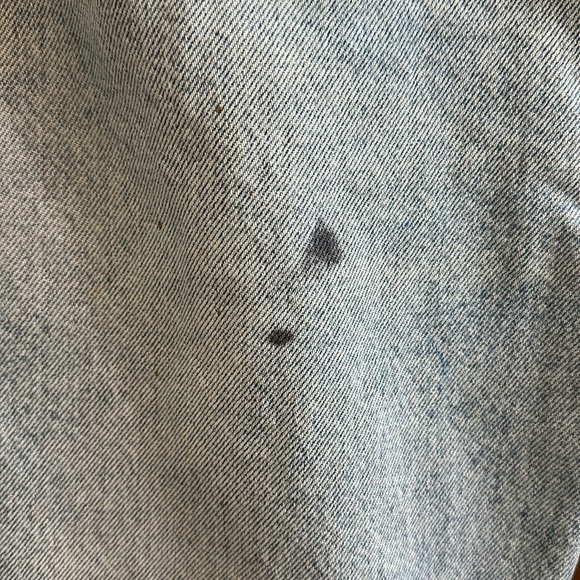 Mens's Rustler they do have a few stains, Would make a great pair of work jeans. - Picture 2 of 4
